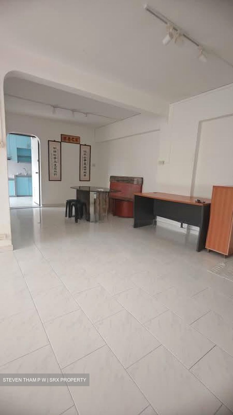 Blk 4 Toh Yi Gardens (Bukit Timah), HDB 4 Rooms #543040051